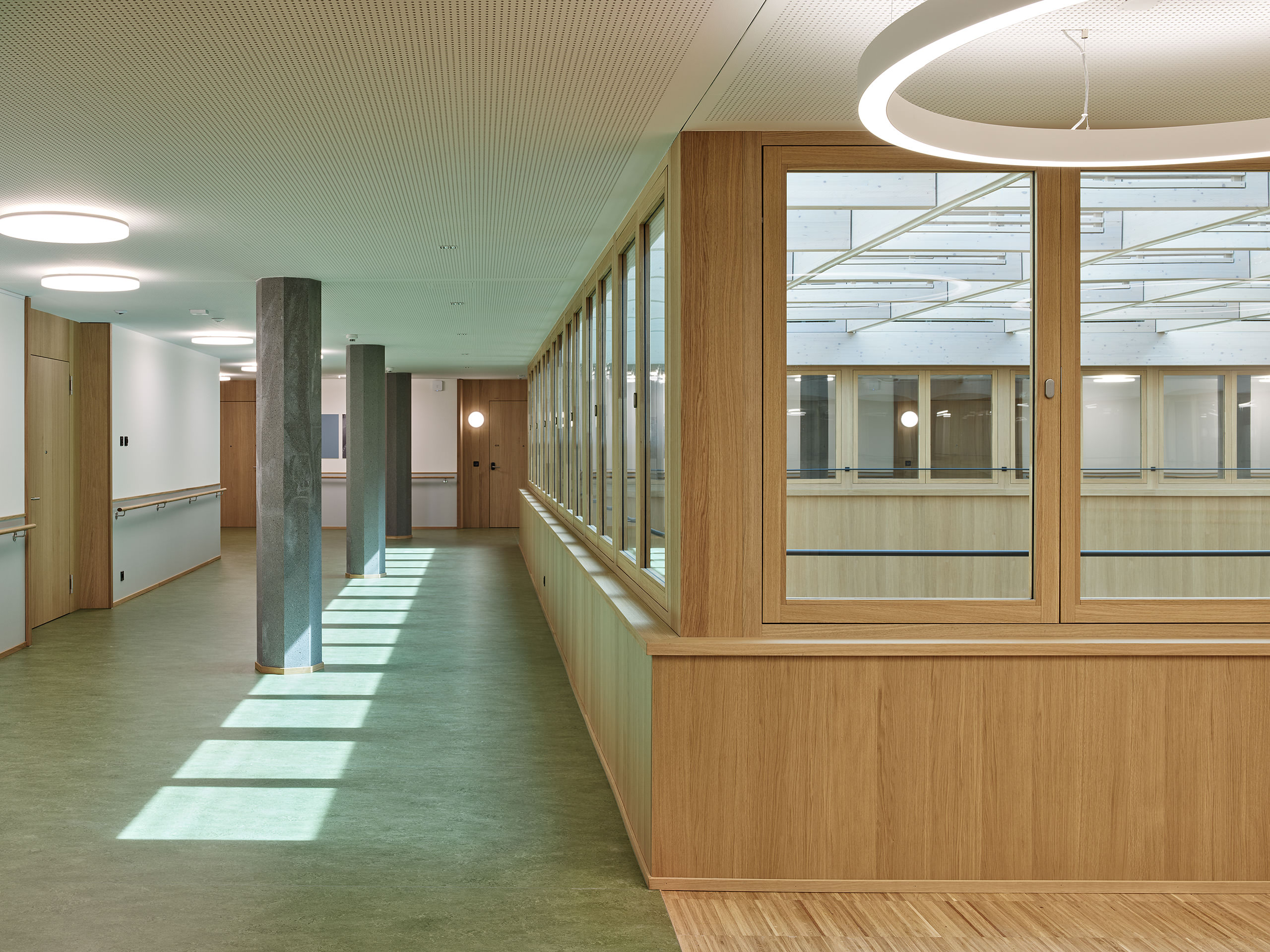 Ahp0068 AIQ4 008567 J2560